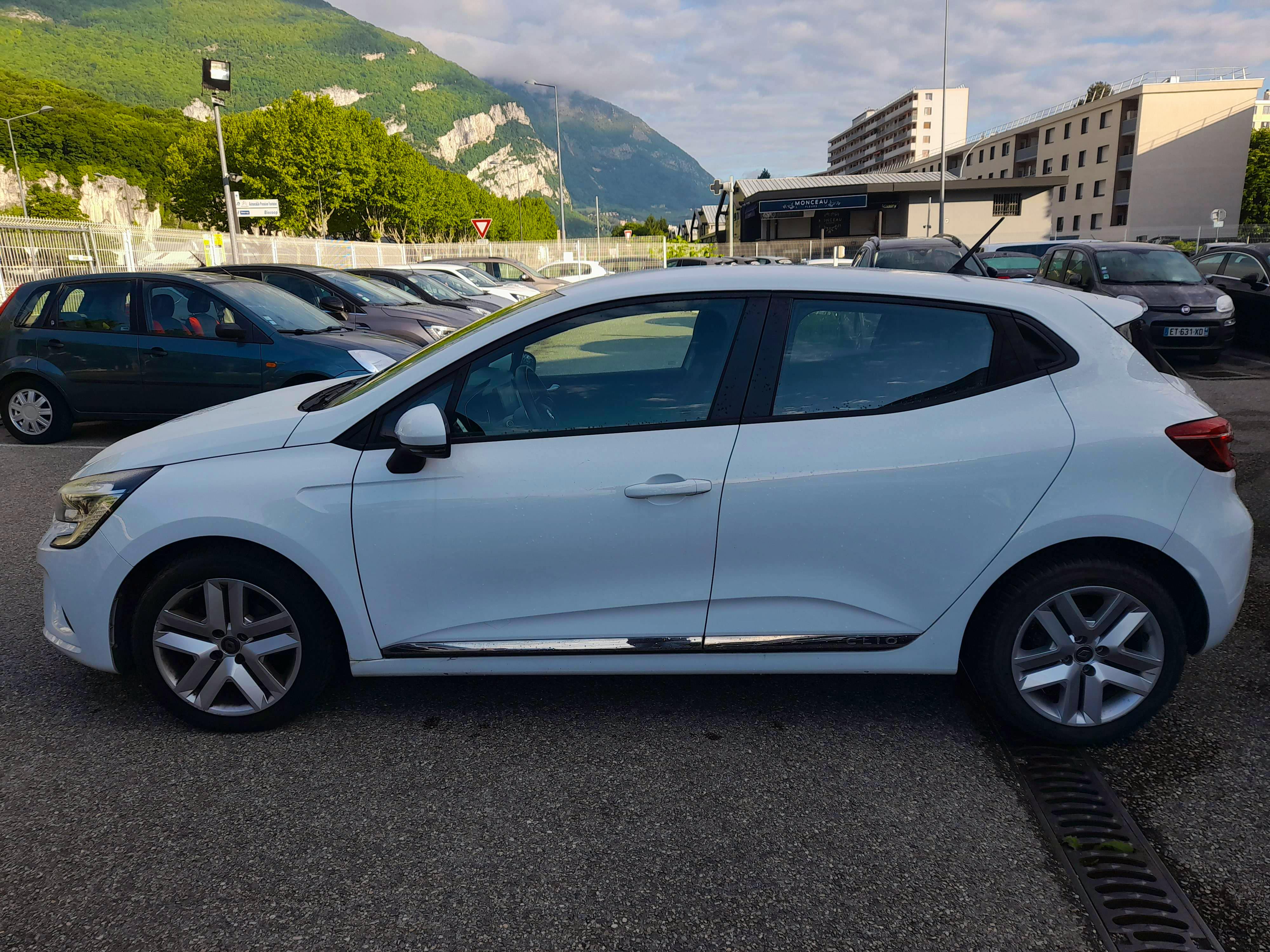 Renault Clio  CLIO V SOCIETE 1.5 DCI 85 AIR NAV occasion - Photo 5