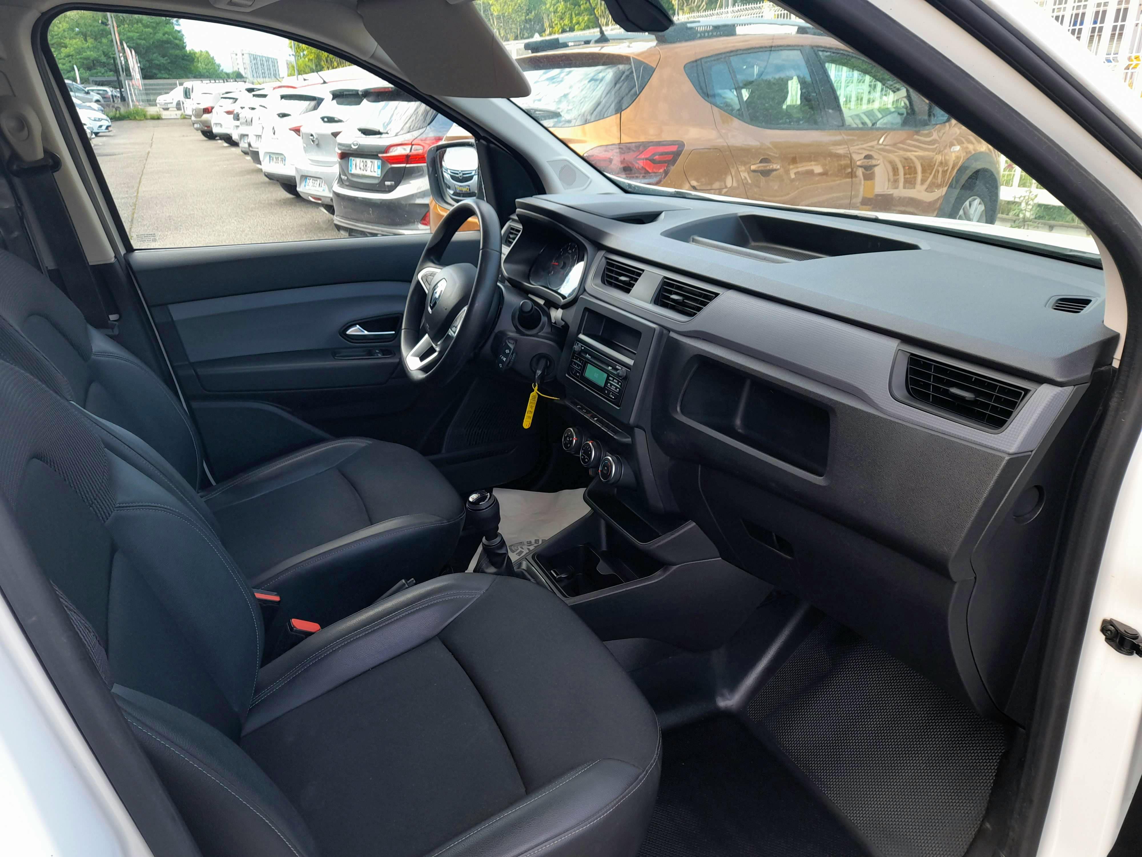 Renault Express  1.5 dci 95 confort occasion - Photo 10