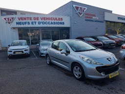 Peugeot 207  1.4 VTi 16v Trendy 5p occasion - Photo 1