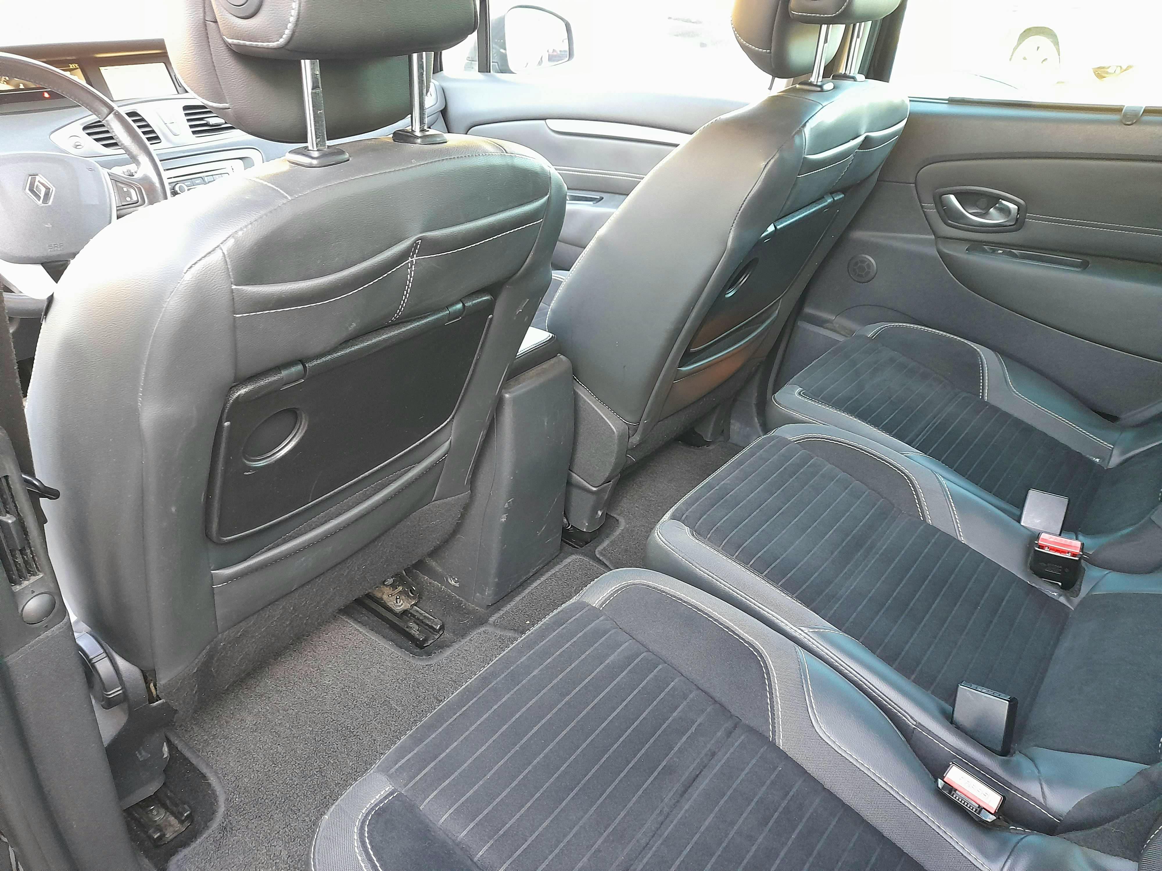 Renault Scenic  III (J95) 1.2 TCe 130ch energy Bose occasion - Photo 10