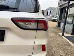 Ford Kuga 2.5 Duratec 190 ch FlexiFuel FHEV E85 Powershift Vignale occasion - Photo 5