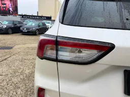 Ford Kuga 2.5 Duratec 190 ch FlexiFuel FHEV E85 Powershift Vignale occasion - Photo 6