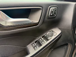 Ford Kuga  2.5 Duratec 190 ch FlexiFuel FHEV E85 Powershift Vignale occasion - Photo 10