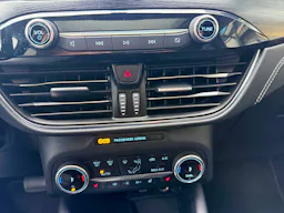 Ford Kuga  2.5 Duratec 190 ch FlexiFuel FHEV E85 Powershift Vignale occasion - Photo 18