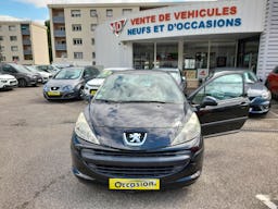 Peugeot 207  1.4 16v Urban 3p occasion - Photo 11