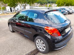 Peugeot 207  1.4 16v Urban 3p occasion - Photo 4