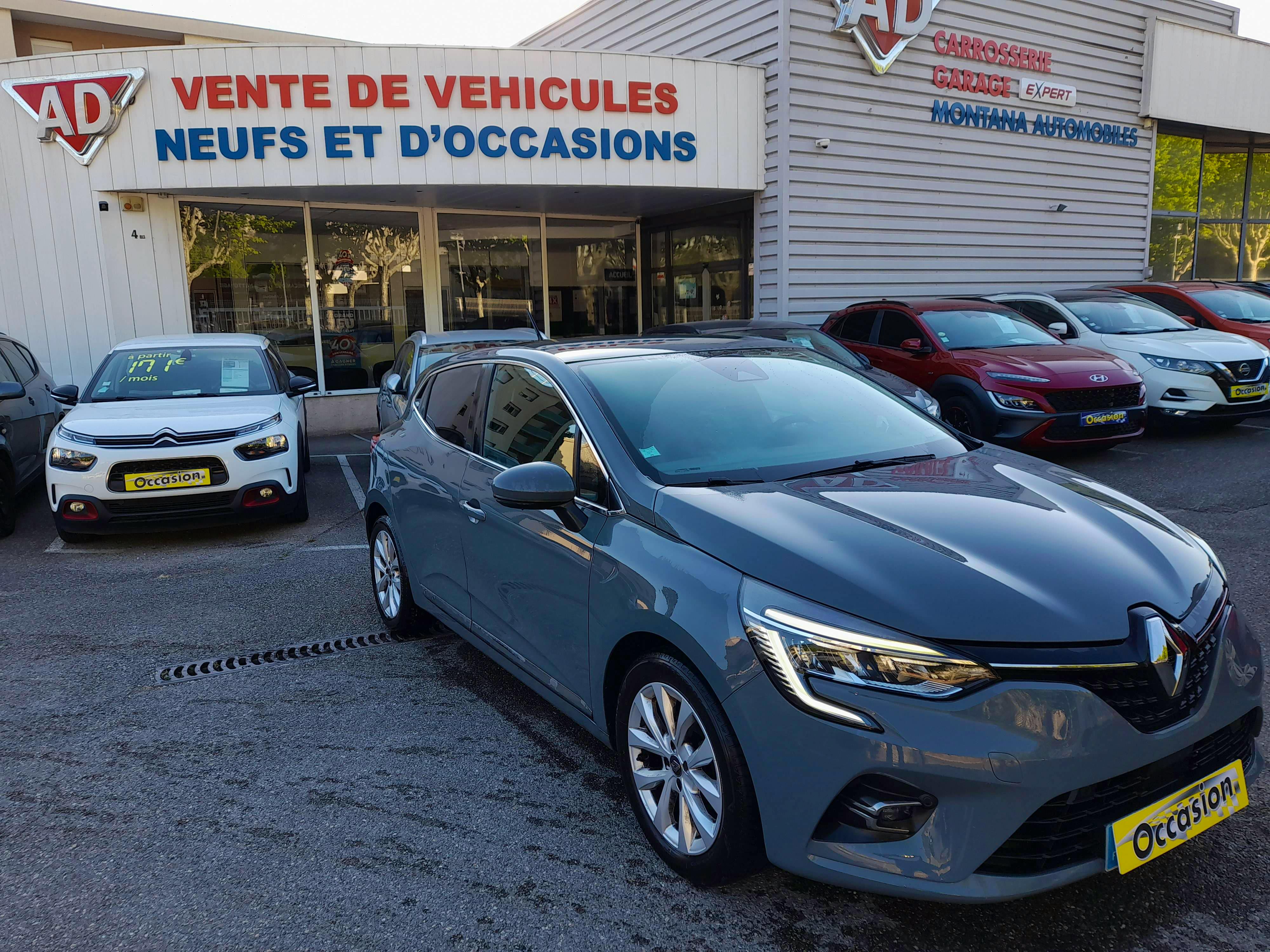 Renault Clio  1.0 TCe 100ch Intens - 20 occasion - Photo 2