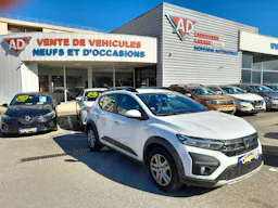 Dacia Sandero  III 1.0 ECO-G 100ch Stepway Confort occasion - Photo 1