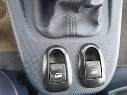 Peugeot 1007  1.4 HDI 70 TRENDY occasion - Photo 10
