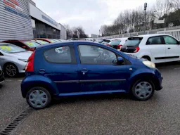 Peugeot 107  1.4 HDi Trendy 5p occasion - Photo 2