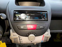 Peugeot 107  1.4 HDi Trendy 5p occasion - Photo 7