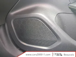 Peugeot e-2008 50 kWh 136 ch GT occasion - Photo 13
