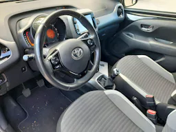 Toyota Aygo  II 1.0 VVT-i 72ch x-sport 5p occasion - Photo 8