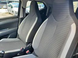 Toyota Aygo II 1.0 VVT-i 72ch x-sport 5p occasion - Photo 10