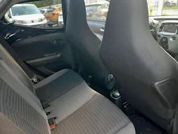 Toyota Aygo II 1.0 VVT-i 72ch x-sport 5p occasion - Photo 12
