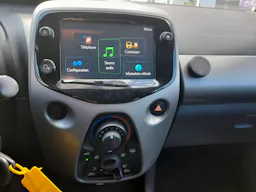 Toyota Aygo II 1.0 VVT-i 72ch x-sport 5p occasion - Photo 13