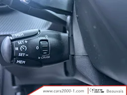 Peugeot 2008 Hybrid 136 e-DCS6 Allure occasion - Photo 12