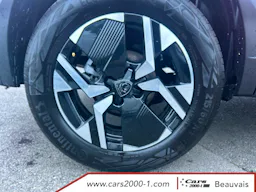 Peugeot 2008 Hybrid 136 e-DCS6 Allure occasion - Photo 17