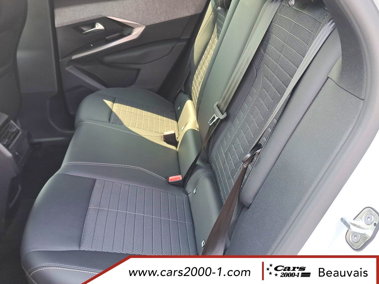 Peugeot 3008  Hybrid 136 e-DCS6 Allure occasion - Photo 9