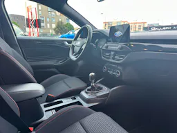 Ford Focus SW  1.0 EcoBoost 125 S&S ST Line occasion - Photo 13