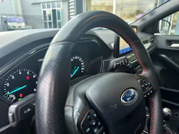 Ford Focus SW  1.0 EcoBoost 125 S&S ST Line occasion - Photo 16