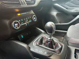 Ford Focus SW 1.0 EcoBoost 125 S&S ST Line occasion - Photo 18