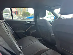 Ford Focus SW  1.0 EcoBoost 125 S&S ST Line occasion - Photo 24