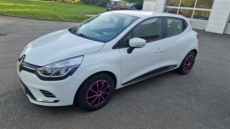 Renault   CLIO IV 1.5 DCI 75CV ENERGY TREND occasion - Photo 4