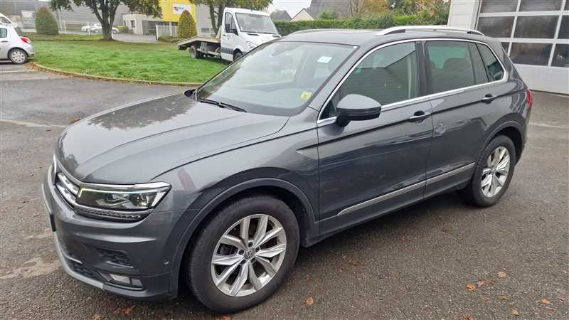 Volkswagen   TIGUAN 2.0 TDI 150CV DSG7 CARAT occasion - Photo 4