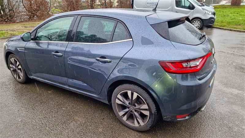 Renault Mégane  MEGANE IV 1.5BLUE DCI 115CV  INTENS occasion - Photo 3