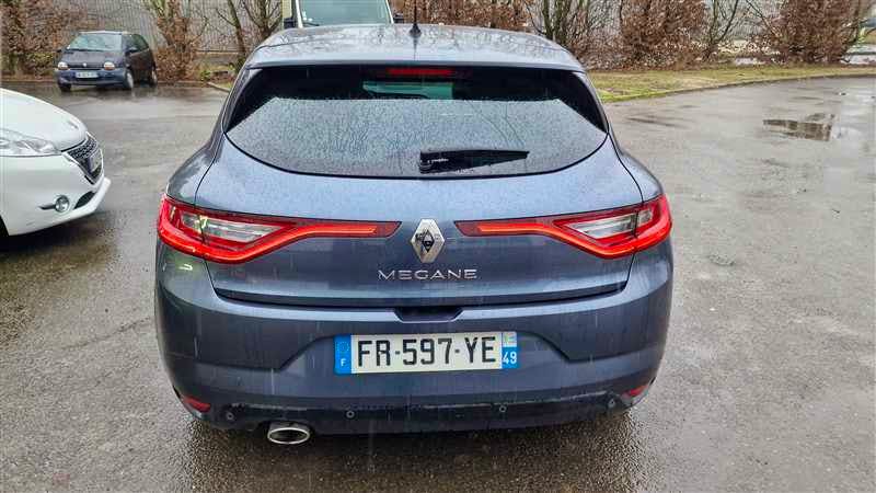 Renault Mégane  MEGANE IV 1.5BLUE DCI 115CV  INTENS occasion - Photo 6