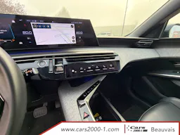 Peugeot 5008 Hybrid 136 e-DCS6 Allure - 5P occasion - Photo 30