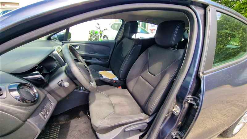 Renault Clio  CLIO IV 1.5 DCI 75CV E6C BUSINESS occasion - Photo 8