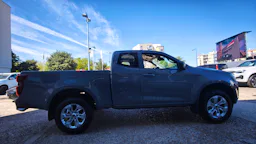 Isuzu D-Max  SPACE EVOLUTION 2.2 DMS A/T 4x4 MY2026 Euro6e-bis occasion - Photo 4