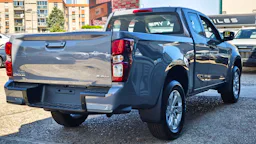 Isuzu D-Max  SPACE EVOLUTION 2.2 DMS A/T 4x4 MY2026 Euro6e-bis occasion - Photo 6
