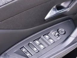 Peugeot 408  130 ch S&S EAT8 Allure Pack SIEGE CHAUFFANT / GPS / CAMERA DE RECUL occasion - Photo 20