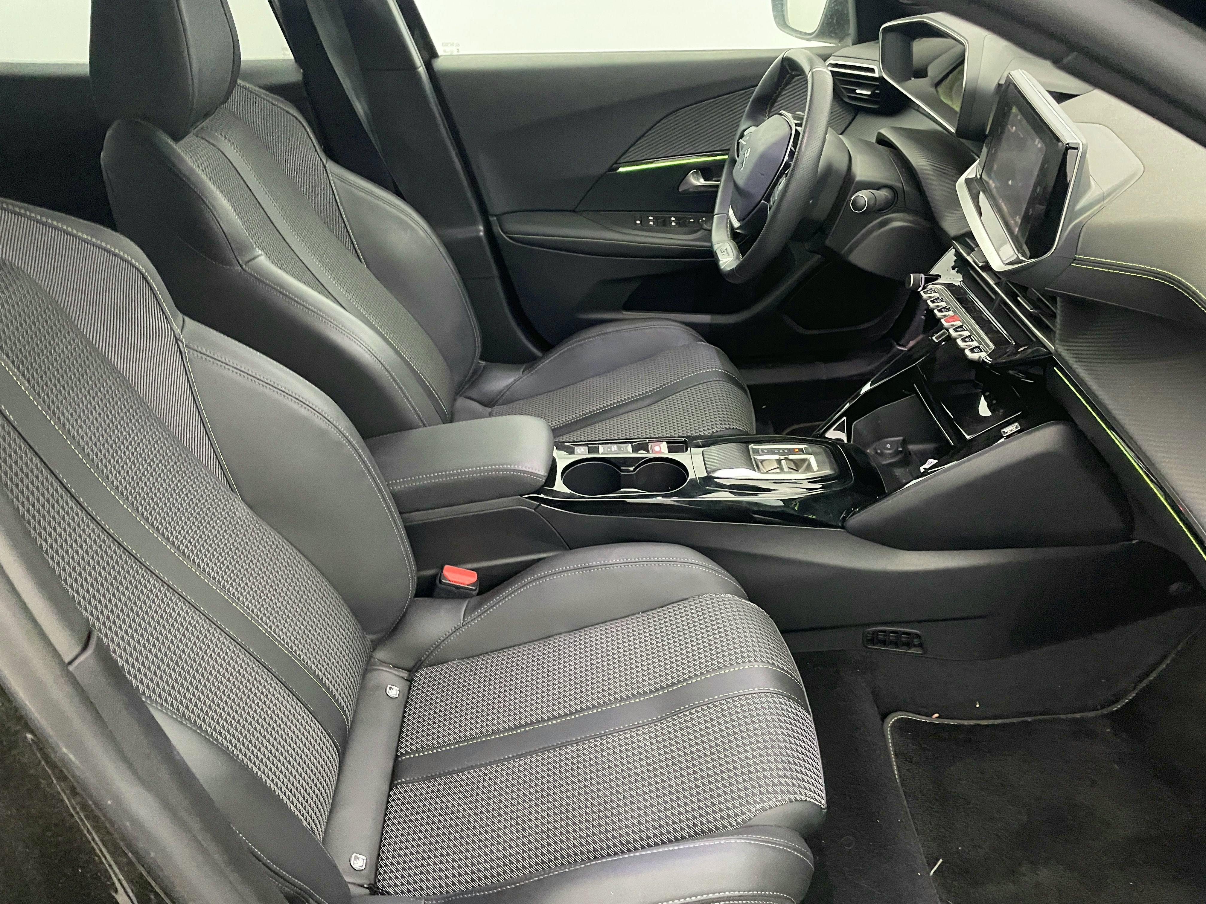 Peugeot e-2008  136 ch GT occasion - Photo 13