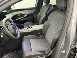 Peugeot 5008 Hybrid 145 ch e-DCS6 Allure occasion - Photo 9