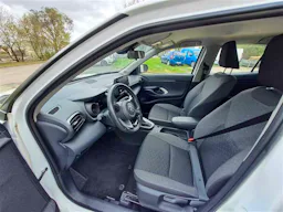 Toyota Yaris TOYOTA YARIS CROSS 116H DYNAMIC BUSINESS occasion - Photo 9