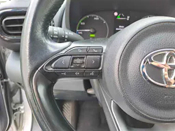 Toyota TOYOTA YARIS YARIS 1.5 116H occasion - Photo 13