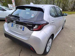 Toyota TOYOTA YARIS  YARIS 1.5 116H occasion - Photo 3