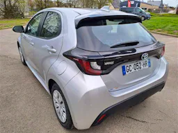 Toyota TOYOTA YARIS YARIS 1.5 116H occasion - Photo 5