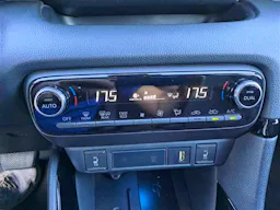 Toyota TOYOTA YARIS  YARIS  HYBRIDE 1.5 116H COLLECTION occasion - Photo 18