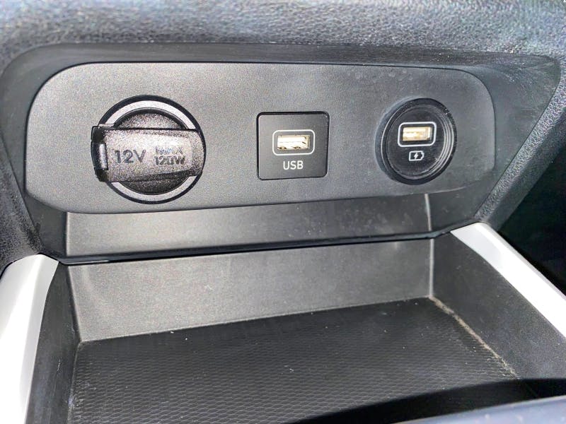 Hyundai i10  1.0 67ch ECO Creative occasion - Photo 13