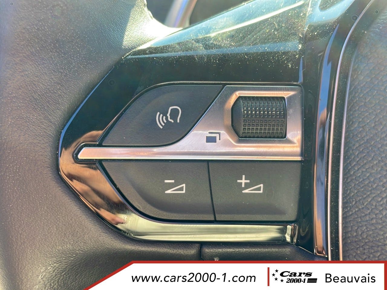 Peugeot 2008  Hybrid 136 e-DCS6 Allure occasion - Photo 19
