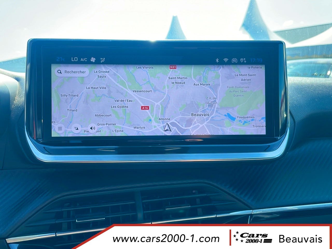 Peugeot 2008  Hybrid 136 e-DCS6 Allure occasion - Photo 27