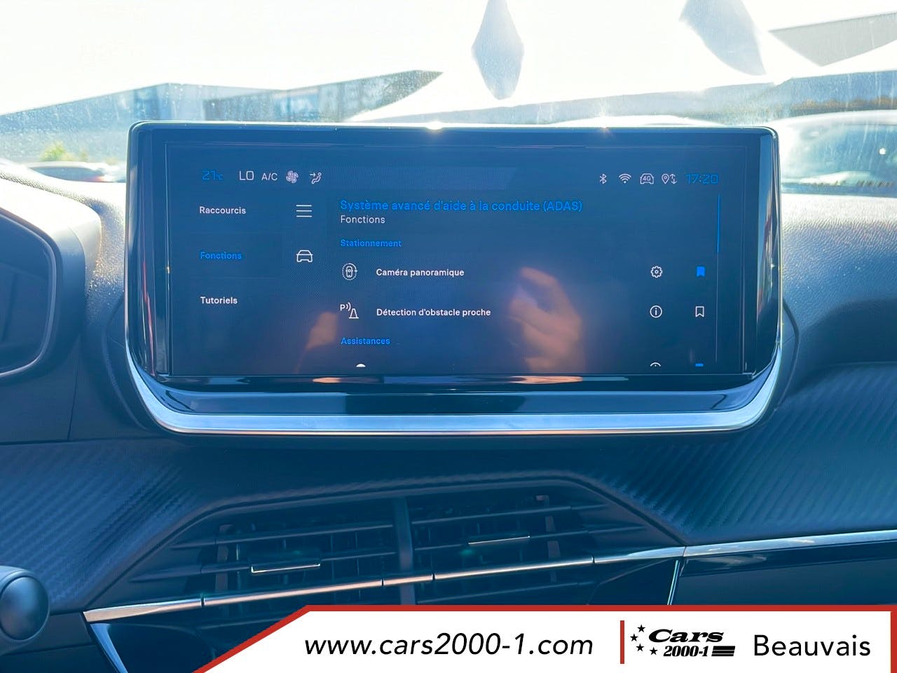 Peugeot 2008  Hybrid 136 e-DCS6 Allure occasion - Photo 29