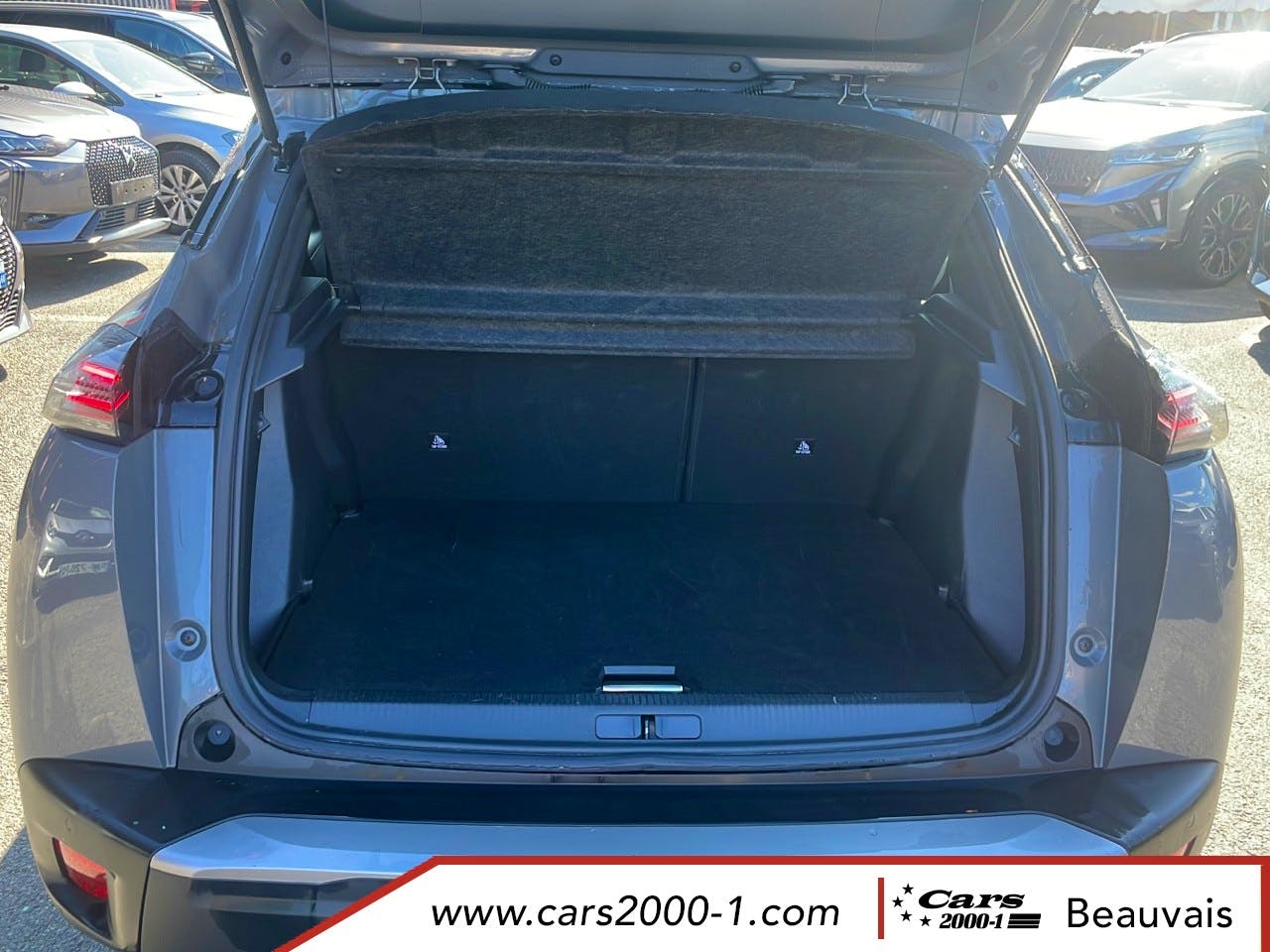Peugeot 2008  Hybrid 136 e-DCS6 Allure occasion - Photo 7