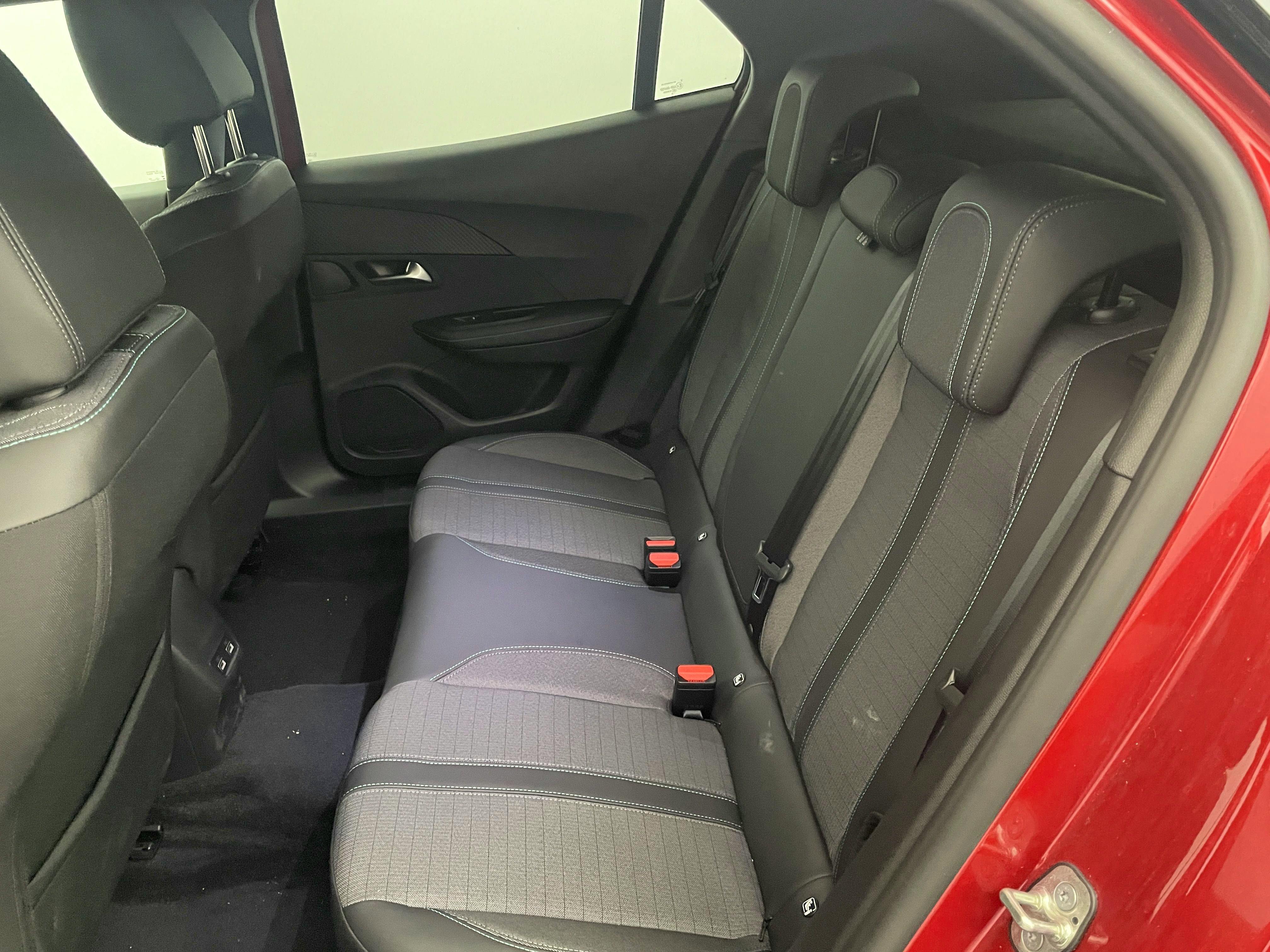 Peugeot e-2008  136 ch Allure Pack occasion - Photo 10