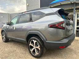 Dacia Bigster 1.8 HYBRID 155CH JOURNEY occasion - Photo 4